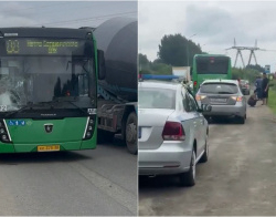 Два кыргызстанца пострадали в ДТП в Екатеринбурге