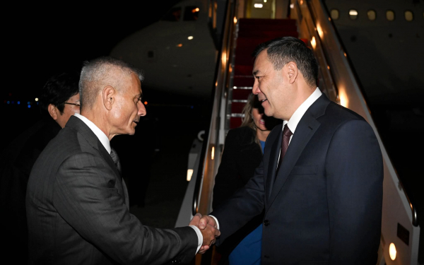 Президент Садыр Жапаров прибыл с рабочим визитом в США