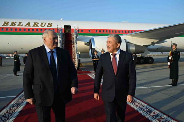 В Кыргызскую Республику прибыл Президент Республики Беларусь Александр Лукашенко