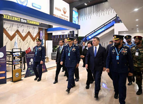 Президент Садыр Жапаров ознакомился с инновациями NASTP в Исламабаде