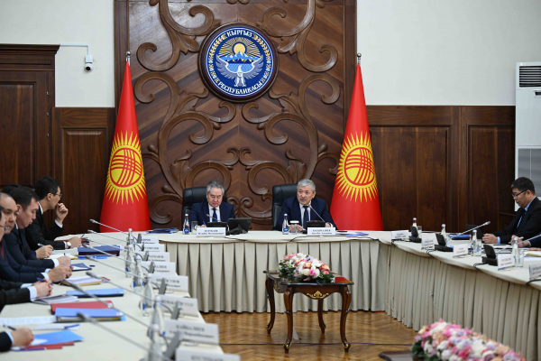 Адылбек Касымалиев Тышкы иштер министрлигинин коллегиясынын жыйынына катышты