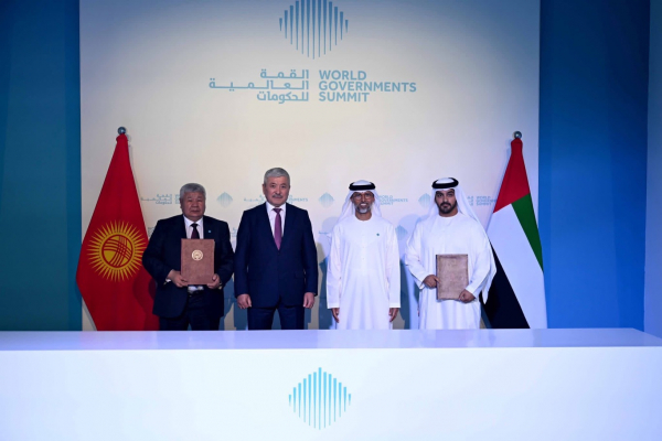 В Дубае состоялись переговоры Главы Кабинета Министров Адылбека Касымалиева с Министром энергетики ОАЭ Сухейлом Аль-Мазруи и руководством энергетической компании «Masdar»