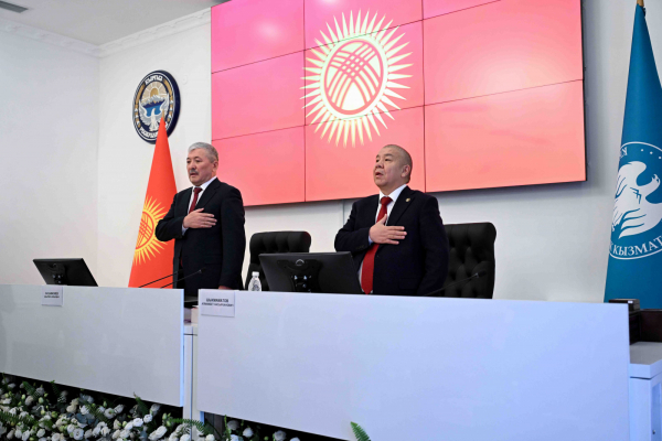 МинКаб башчысы Адылбек Касымалиев Мамлекеттик салык кызматынын коллегиясына катышты