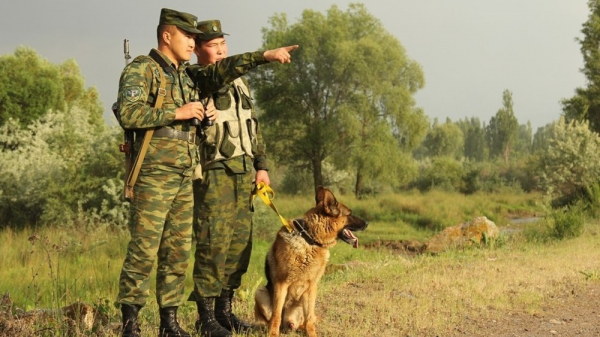 Садыр Жапаров вывел Пограничную службу из состава ГКНБ