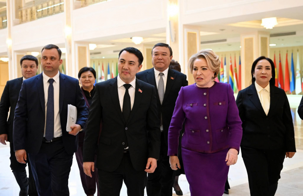 Марлен Маматалиев Валентина Матвиенко менен жолугушту