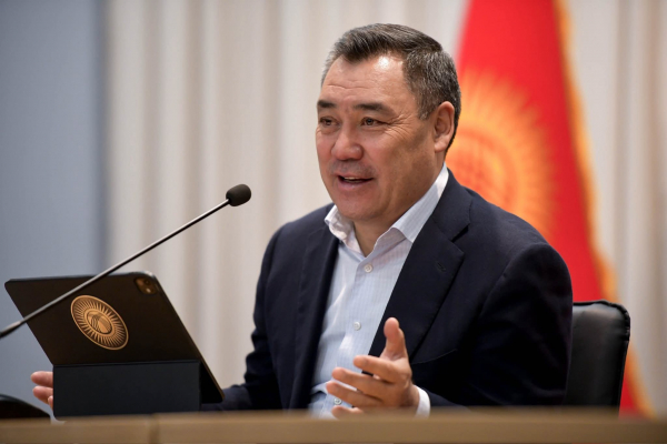 Өлкө башчы Чоң-Алайдын тургундарынын суроолоруна жооп берди