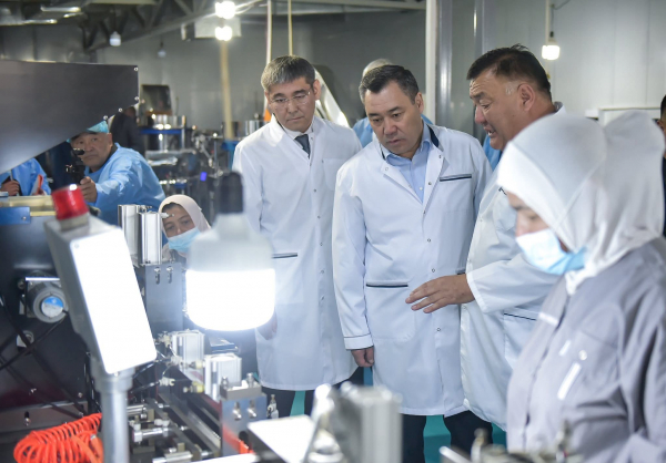 Президент «Медимпекс» медициналык багыттагы буюмдарды чыгаруучу компаниянын ишмердүүлүгү менен таанышты