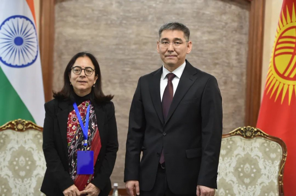 Министр Осмонов бир катар эки тараптуу жолугушууларды өткөрдү