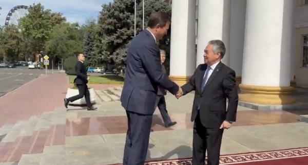 Беларустун тышкы иштер министри Кыргызстанга келди