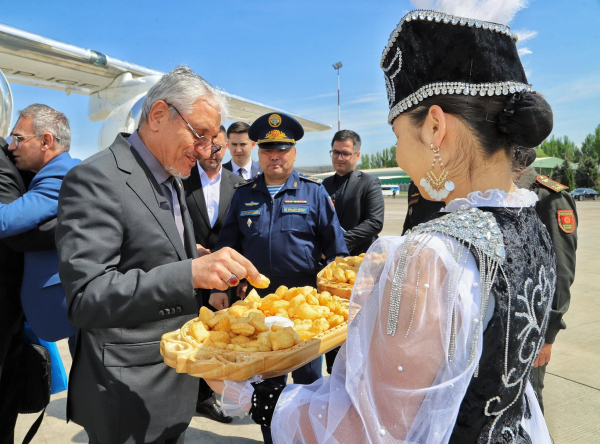 Бишкекке Ирандын Коргоо министринин орун басары келди